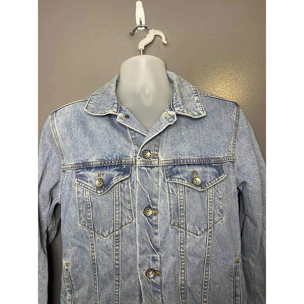 BDG Jacket Mens Small Light Wash Blue Denim Button Front Trucker Biker